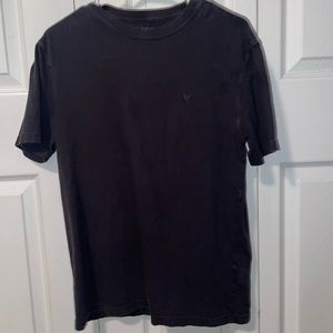 American Eagle black t shirt